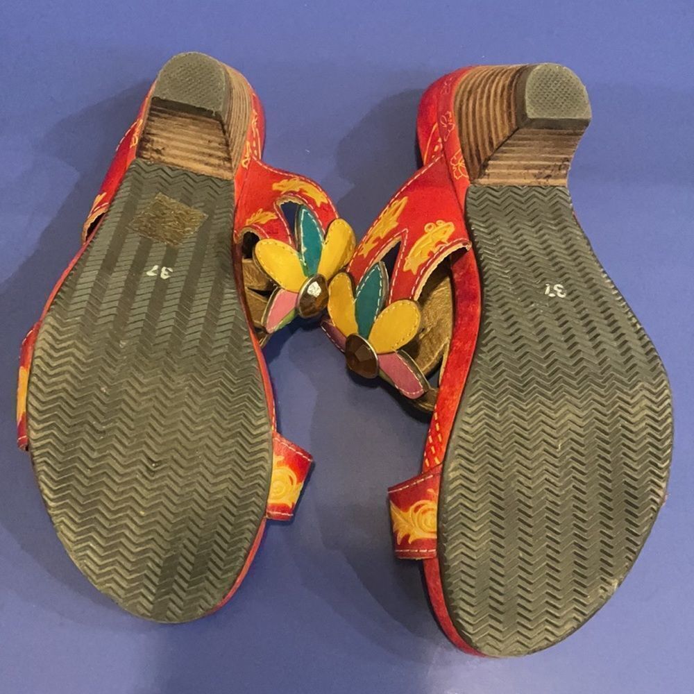 Spring Step Sandal - Picture 7 of 7